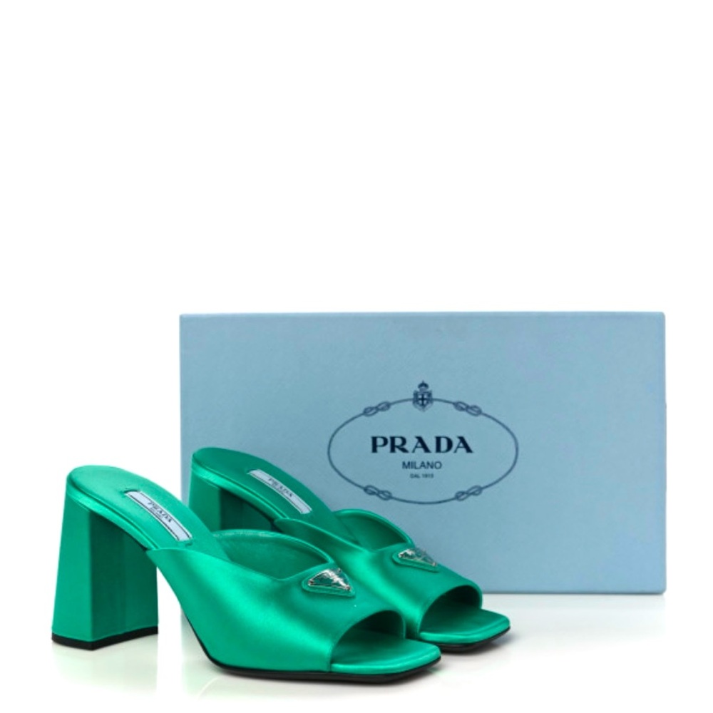 Prada Satin Slides - Green
Sandals, Shoes - PRA907938